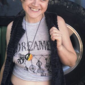 Dreamer grey graphic festival tank